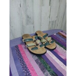 Gdefy Gravity Defyer Women's 7.5 Green Leather Slip On Sandals